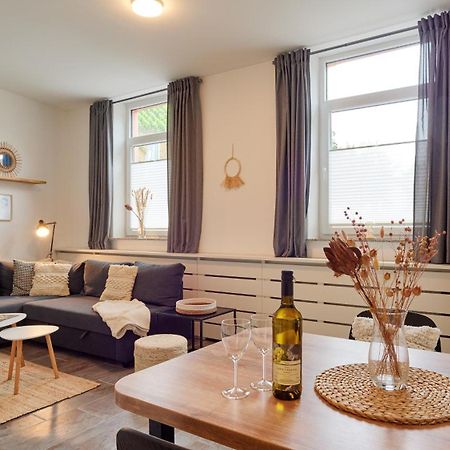 Kleine Moselruhe - Gemuetliche Ferienwohnung Bis 3 Personen - Zentral In Verbandsgemeinde Traben-Trarbach Buitenkant foto