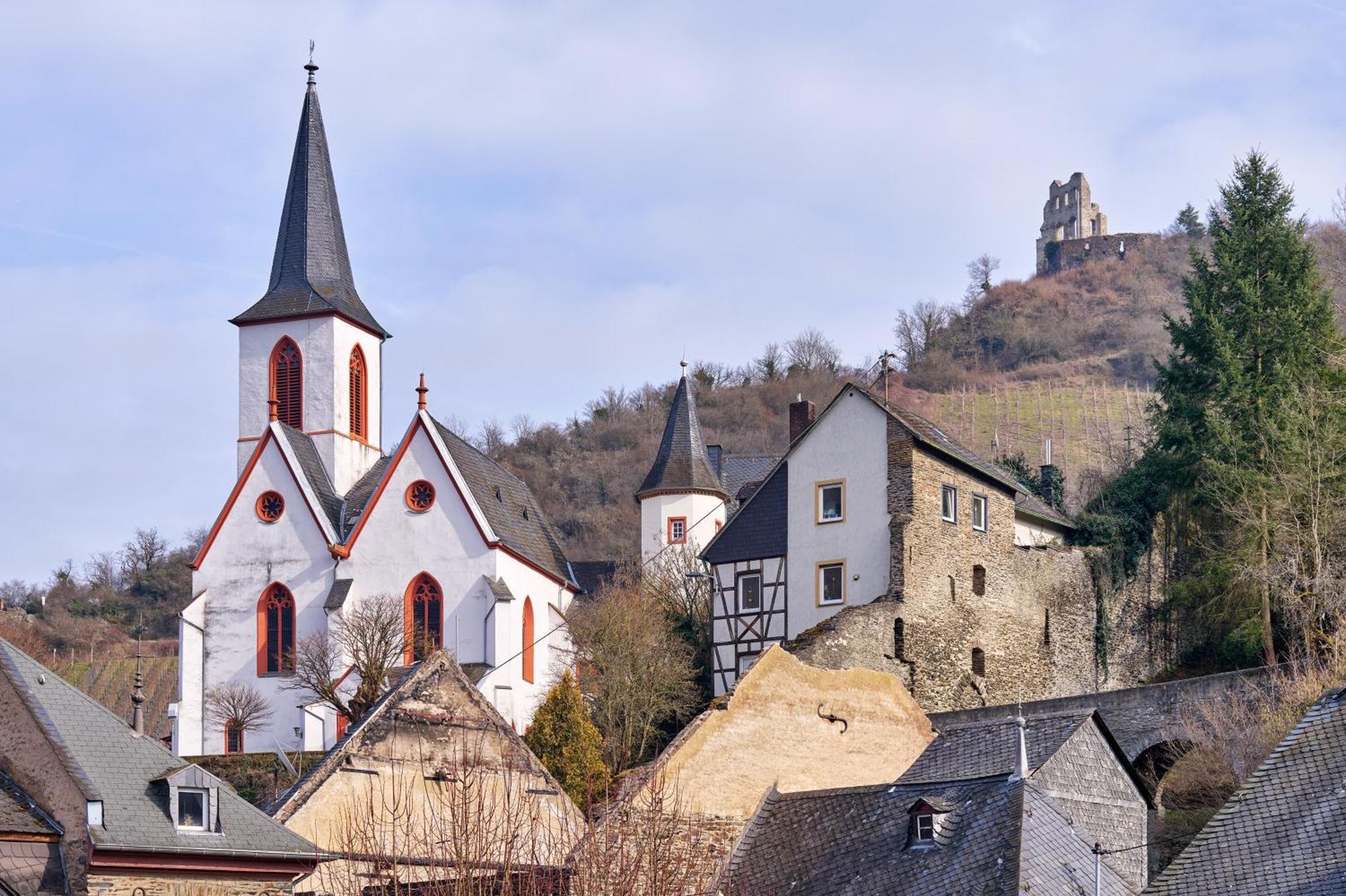 Kleine Moselruhe - Gemuetliche Ferienwohnung Bis 3 Personen - Zentral In Verbandsgemeinde Traben-Trarbach Buitenkant foto